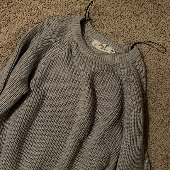 Grey sweater - Picture 3 of 3